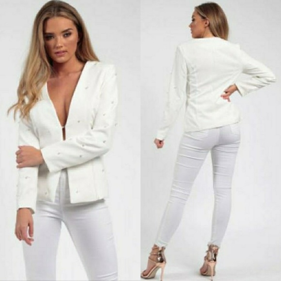 Ivory Pearl Detailed Blazer - Picture 3 of 5